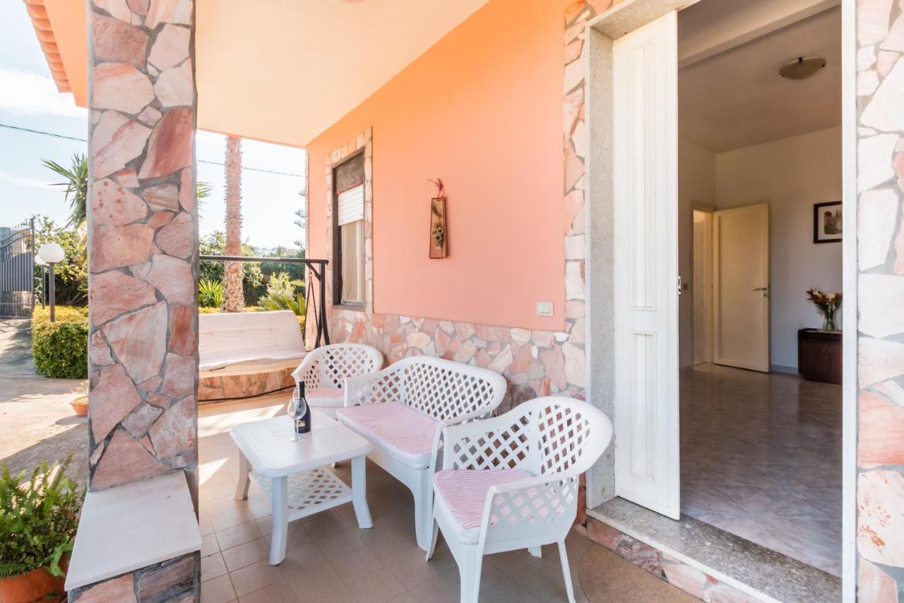 Villa Rosa Near The Sandy Beach, Parking & Wifi 诺托 外观 照片