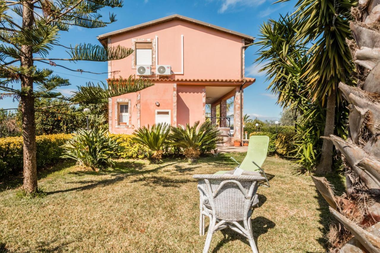 Villa Rosa Near The Sandy Beach, Parking & Wifi 诺托 外观 照片