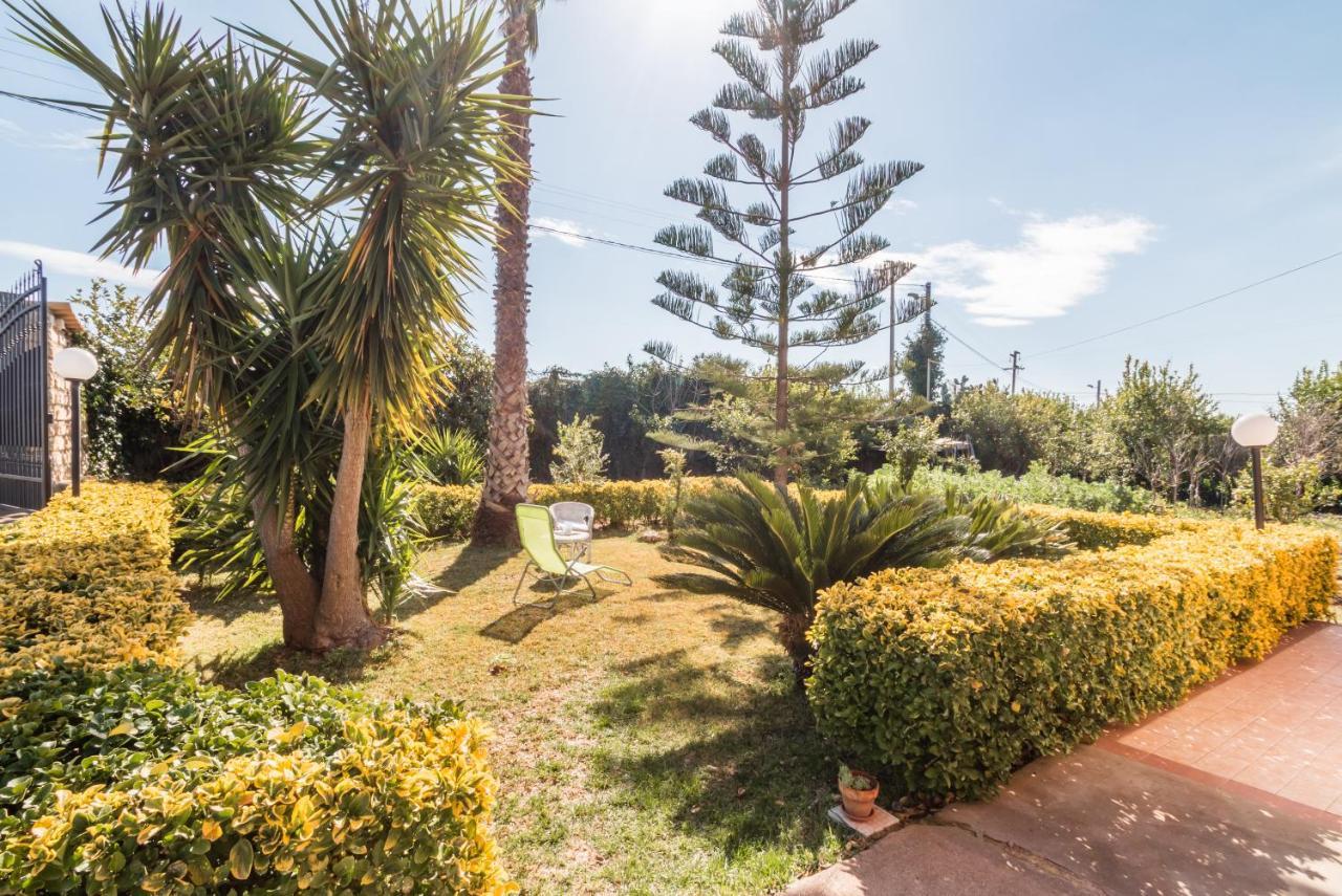 Villa Rosa Near The Sandy Beach, Parking & Wifi 诺托 外观 照片
