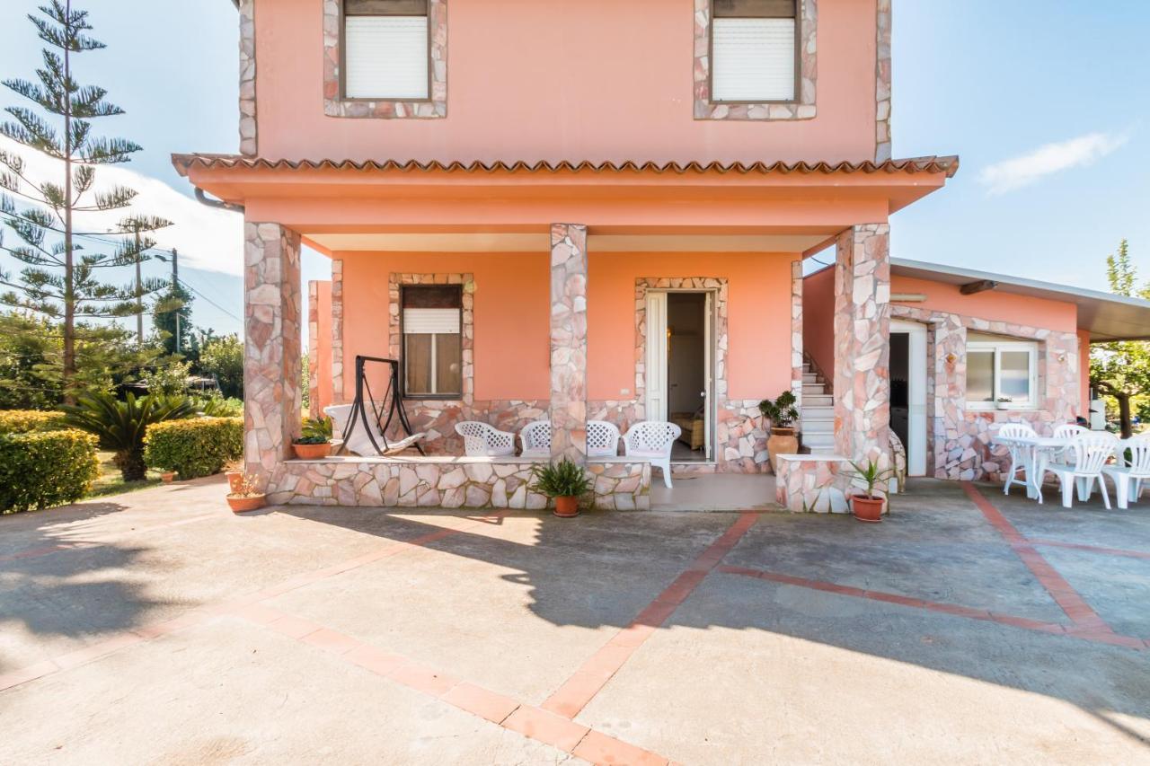 Villa Rosa Near The Sandy Beach, Parking & Wifi 诺托 外观 照片